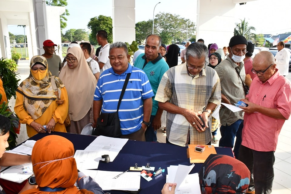 PEROELAHAN KERJA SECARA UNDIAN