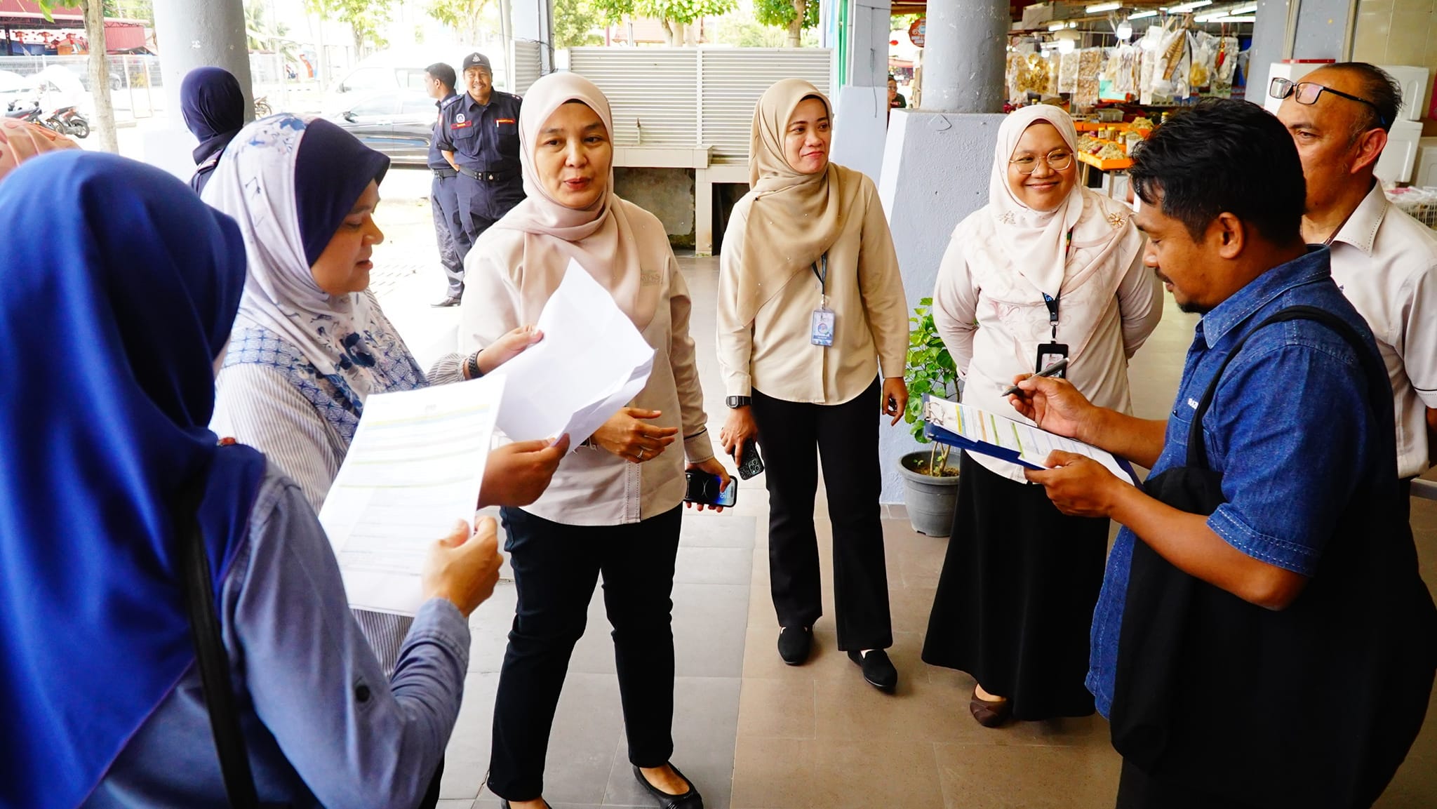 PENILAIAN TEKNIKAL PEMATUHAN GARIS PANDUAN GARIS PANDUAN PASAR SEJAHTERA DI KAWASAN PIHAK BERKUASA TEMPATAN (PBT)