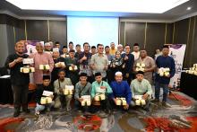 MAJLIS βNUR RAMADHAN: MENYANTUNI & MENGHARGAIβ PIHAK MEDIA DAN PENDAYUNG SANTUARI KELIP-KELIP KAMPUNG KUANTAN