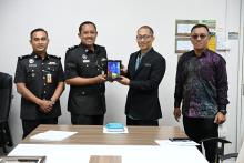 SESI KUNJUNGAN HORMAT PUSAT KOREKSIONAL PUNCAK ALAM KE MPKS