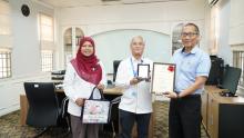 LAWATAN KUNJUNG HORMAT DAN PENYAMPAIAN SIJIL PENGHARGAAN OLEH KEMENTERIAN KESIHATAN MALAYSIA
