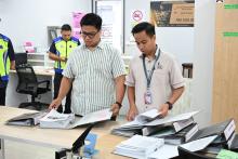 OPERASI PENGGELEDAHAN TANPA WARAN OLEH UNIT PESURUHJAYA BANGUNAN (COB) MPKS DI SKIM STRATA PUNCAK ALAM
